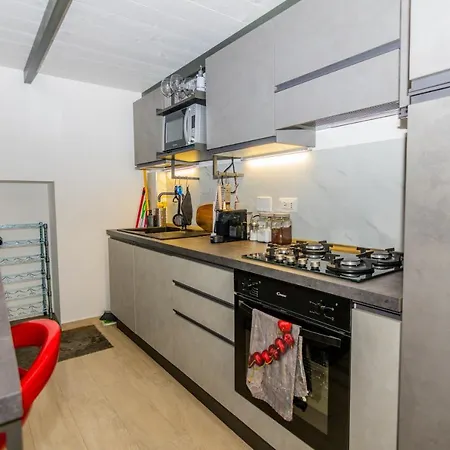 Industrial Loft -center Of Turin- By Happyhostorino * Torino