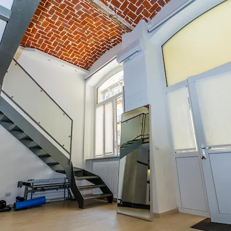 Apartamento Industrial Loft -center Of Turin- By Happyhostorino Turim