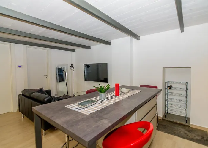 Industrial Loft -center Of Turin- By Happyhostorino *