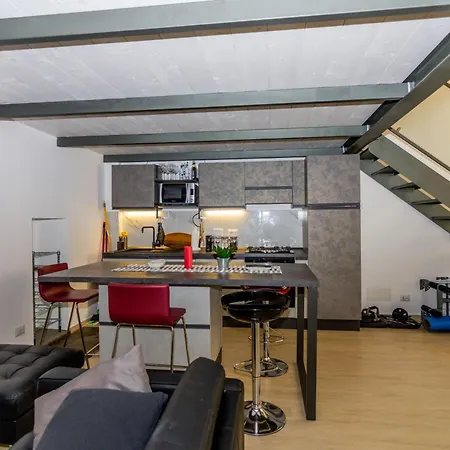 Industrial Loft -center Of Turin- By Happyhostorino *
