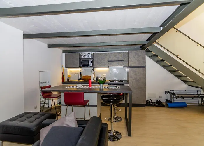 Industrial Loft -center Of Turin- By Happyhostorino *